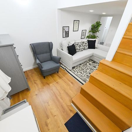 Charming Apartment In Damjanich Str., Lucas Budapest Bagian luar foto